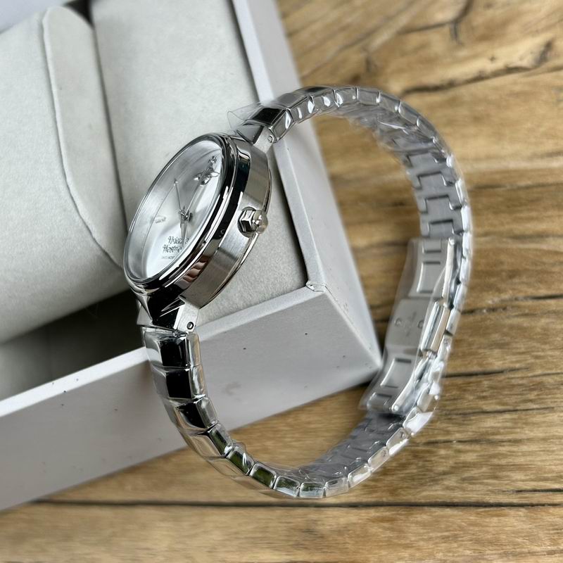 Vivienne Westwood 28X32mm 37 (1)