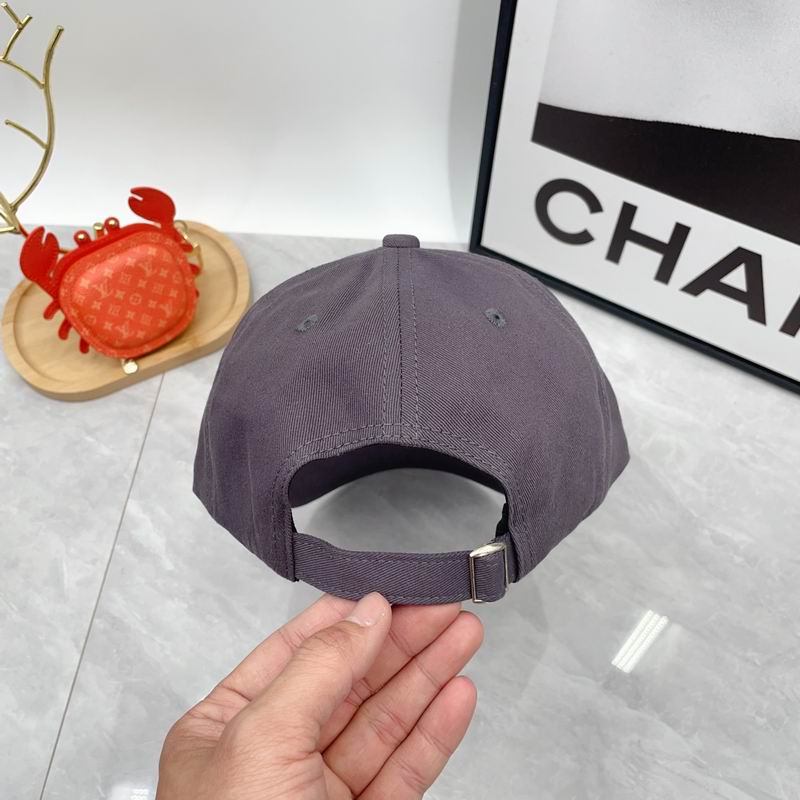 Vivienne Westwood cap dx (27)