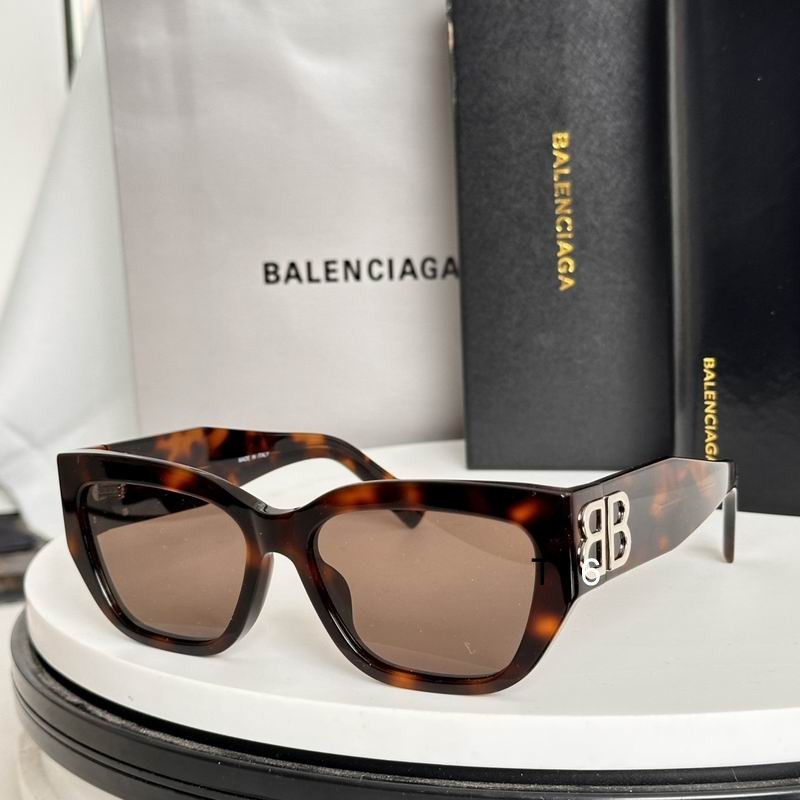BALENCIAGA 0302 56 17-130 e05