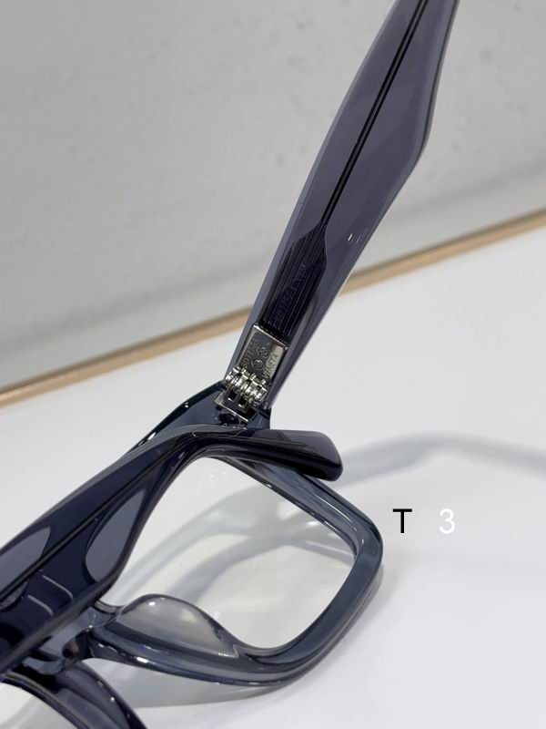 BV BV1353O 54 18-145 C08