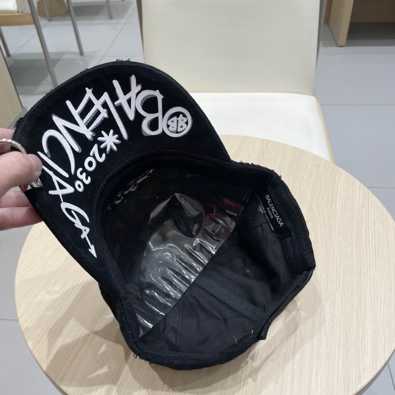 Balenciaga Cap (38)