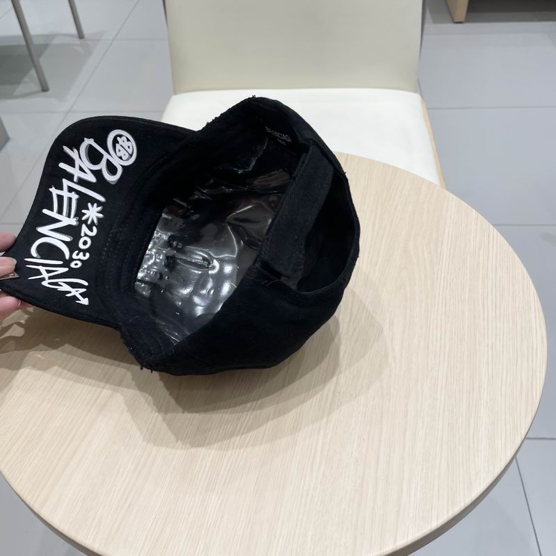 Balenciaga Cap (39)