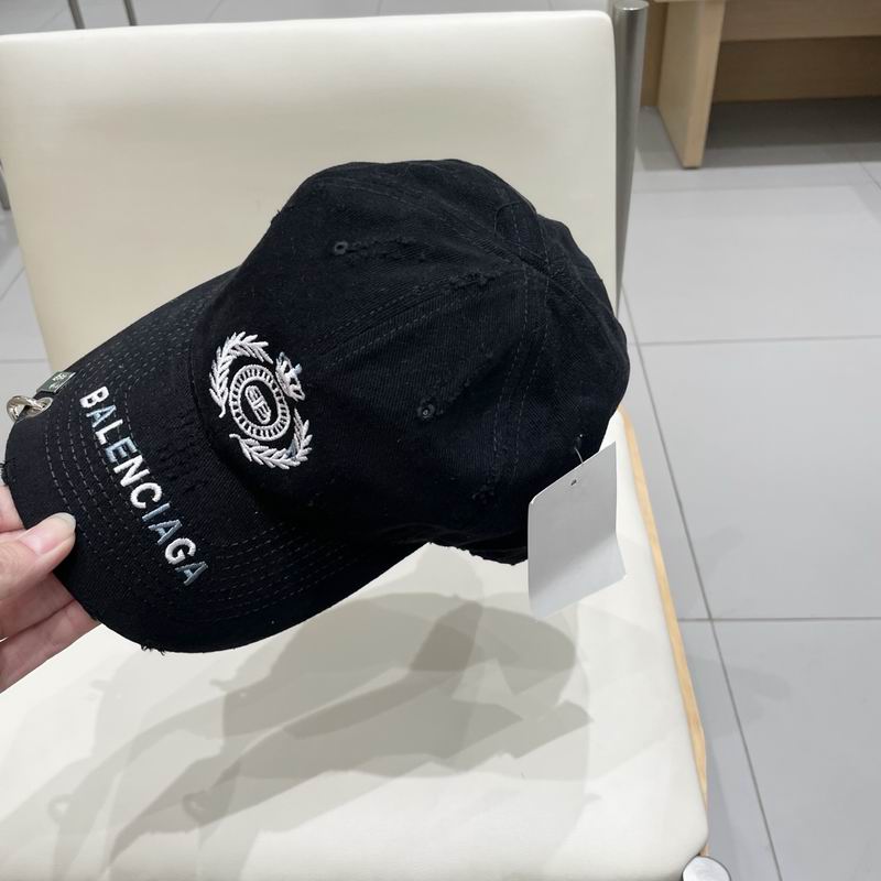 Balenciaga Cap (40)