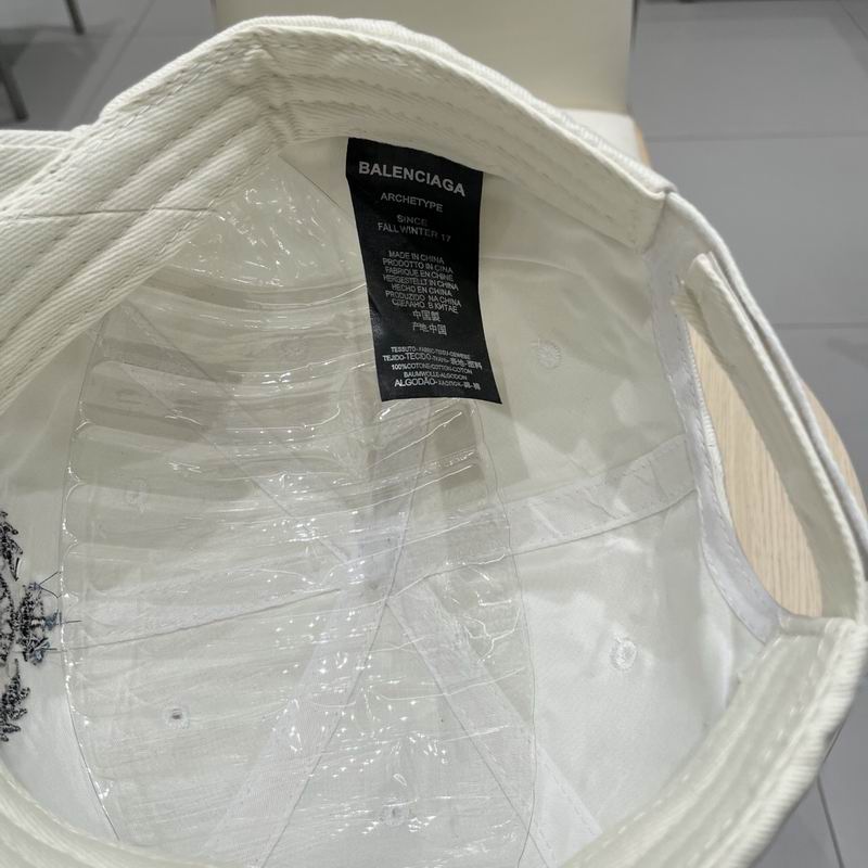 Balenciaga Cap (47)