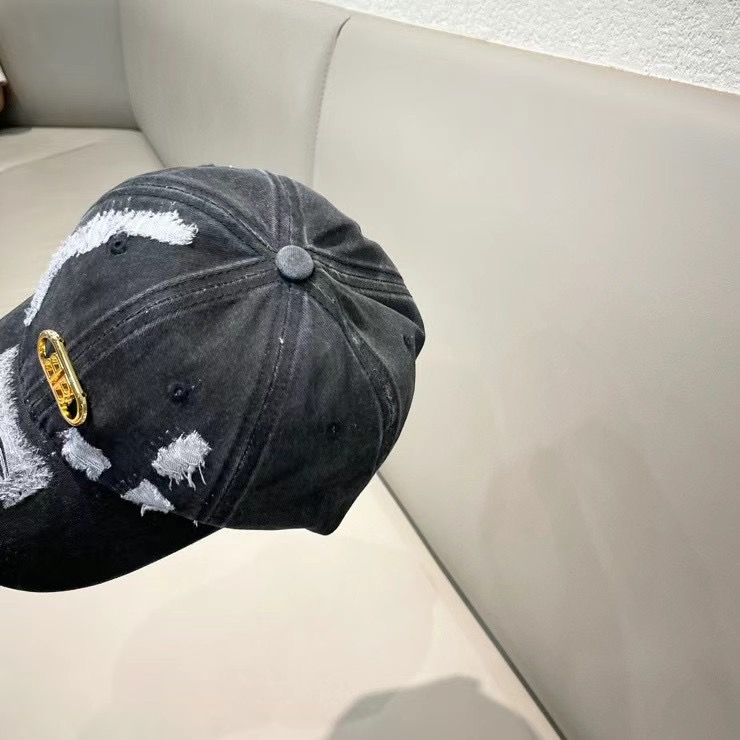 Balenciaga Cap (61)