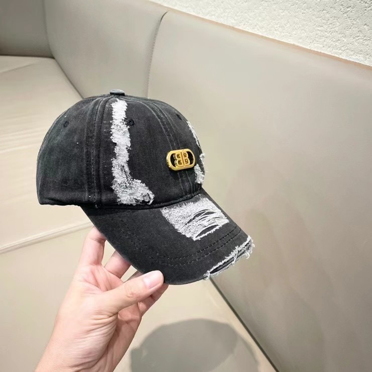 Balenciaga Cap (62)