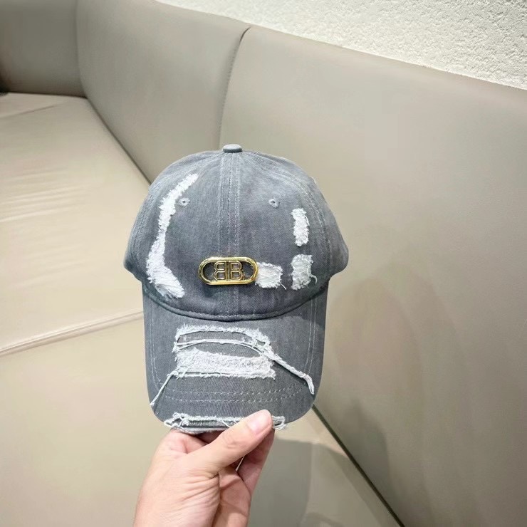 Balenciaga Cap (71)