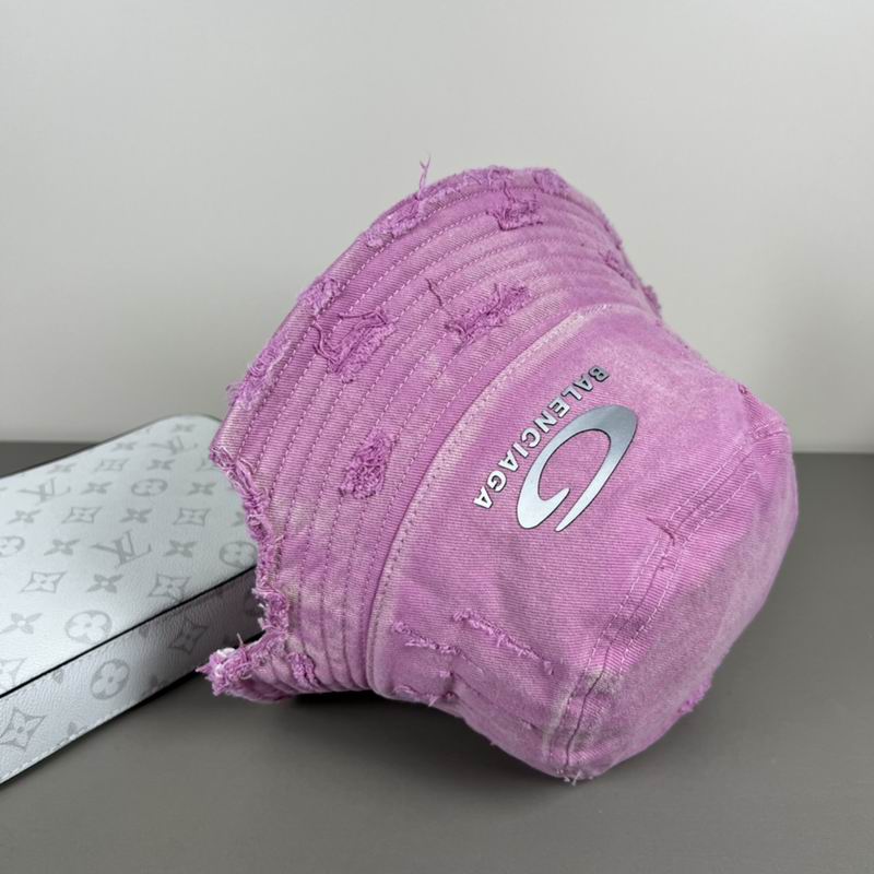 Balenciaga hat dx (2)