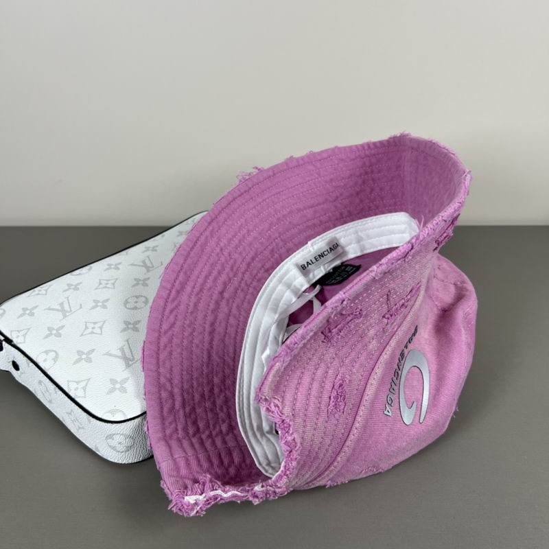 Balenciaga hat dx (3)