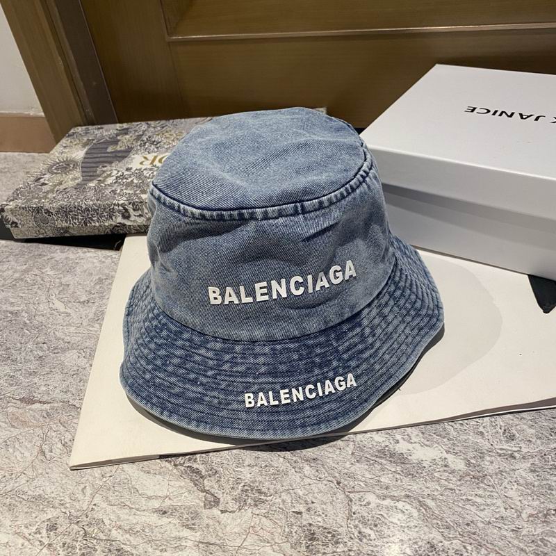 Balenciaga hat hm (4)