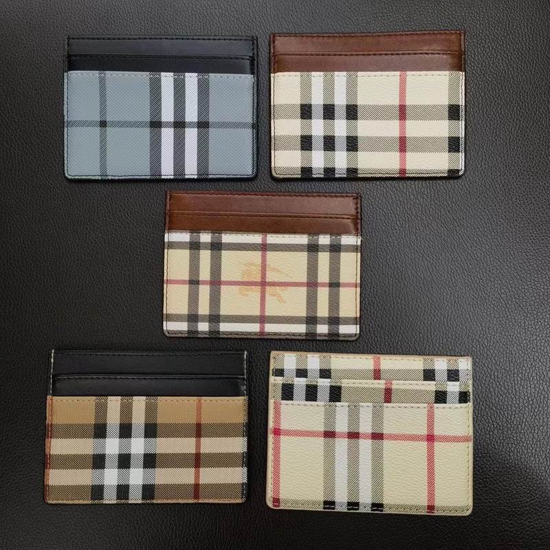 Burberry 4pcs (7)