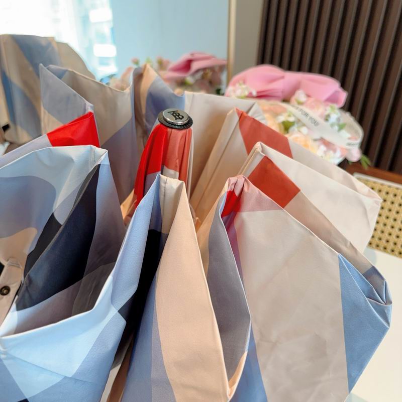 Burberry Umbrella (212)