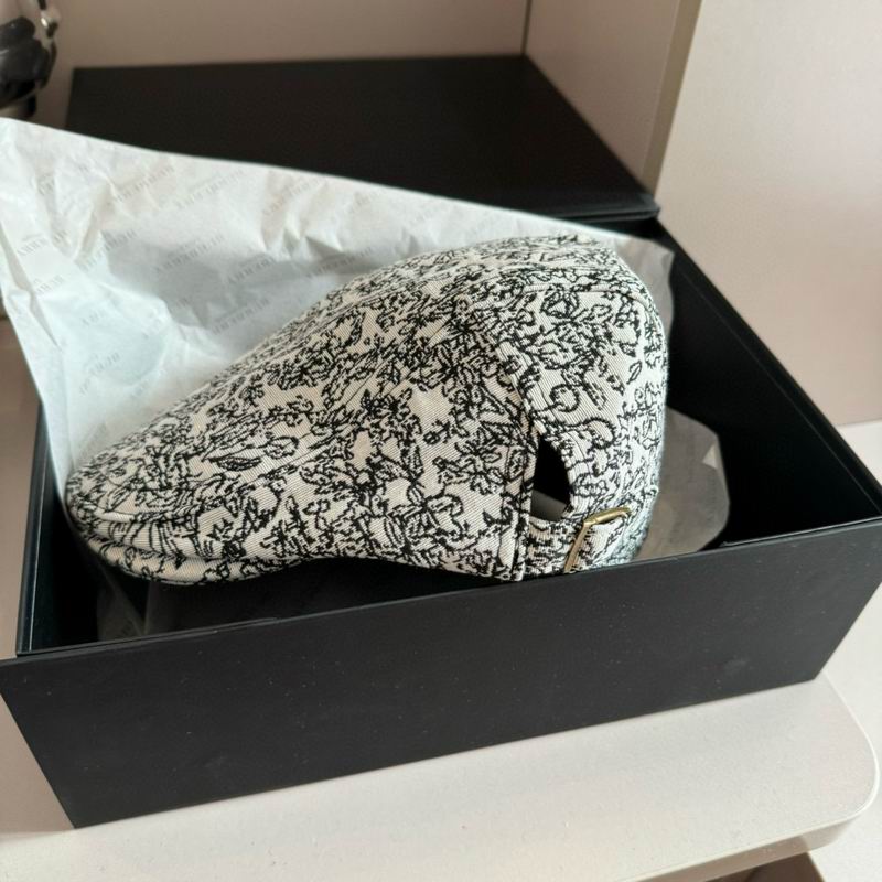 Burberry beret 78 (2)