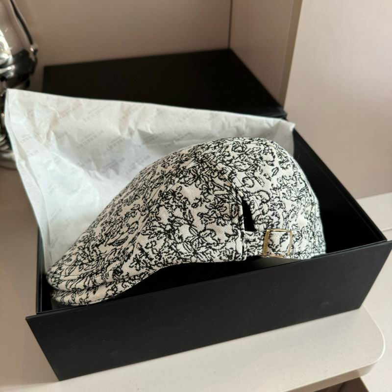 Burberry beret 78 (3)