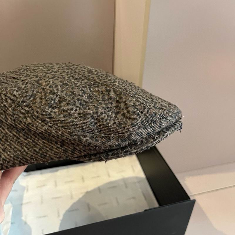 Burberry beret 80 (3)