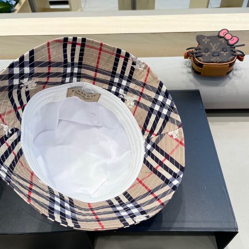 Burberry hat (10)