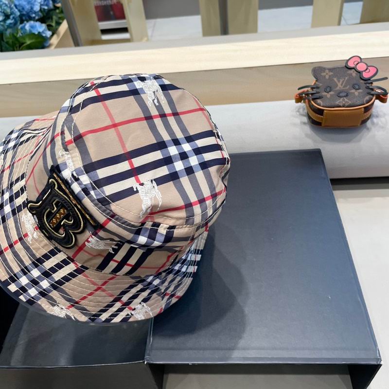Burberry hat (12)