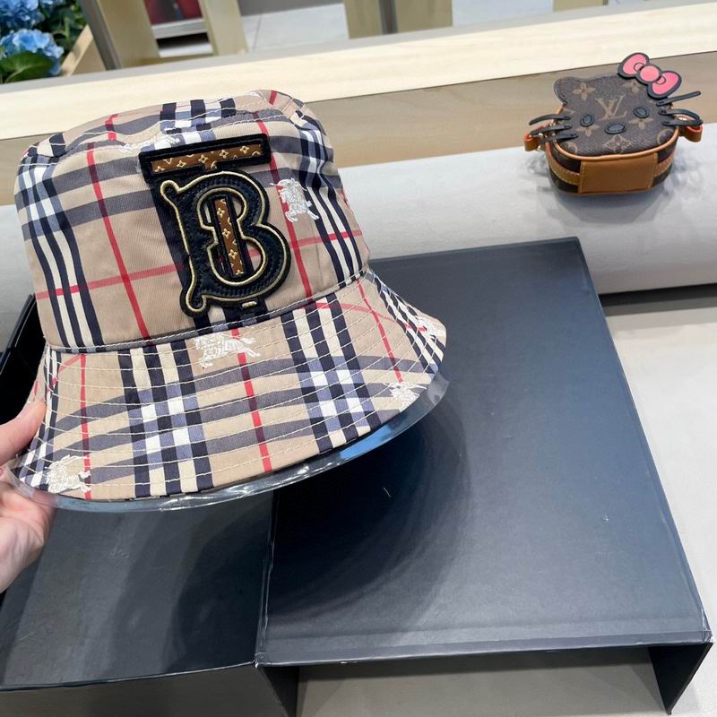 Burberry hat (13)