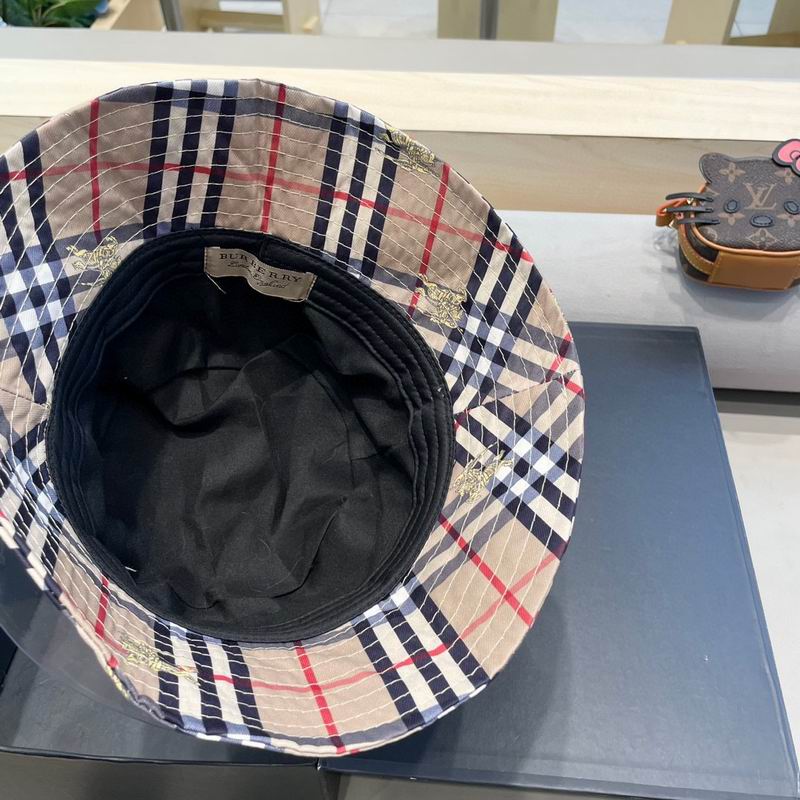 Burberry hat (19)