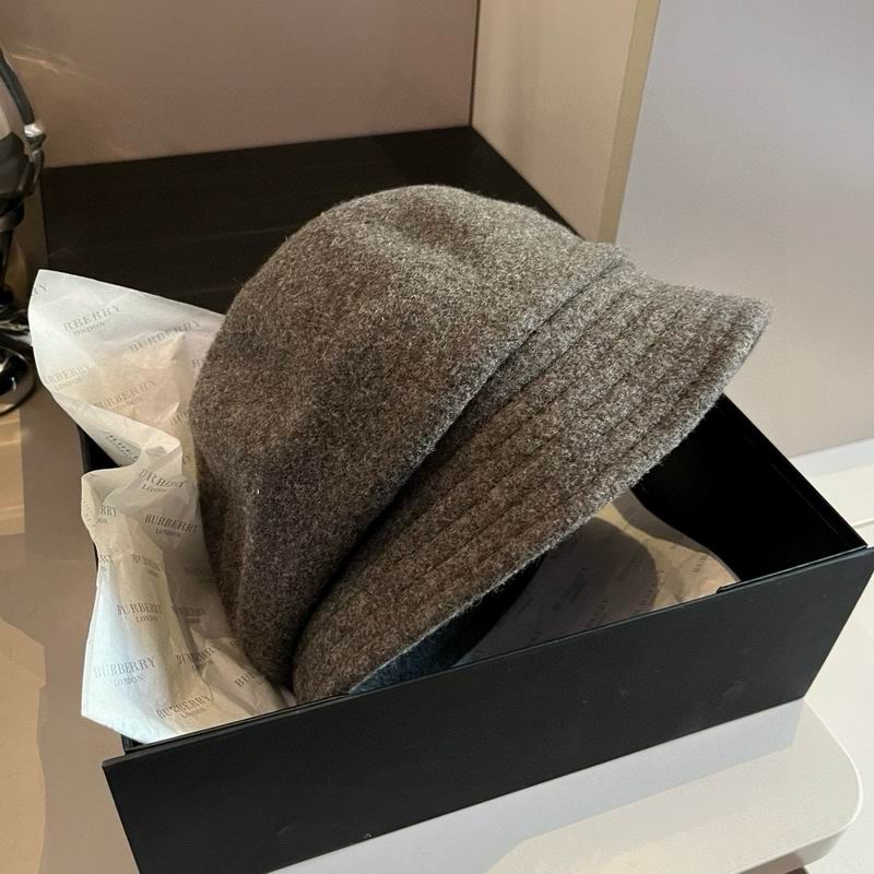 Burberry hat 79 (17)