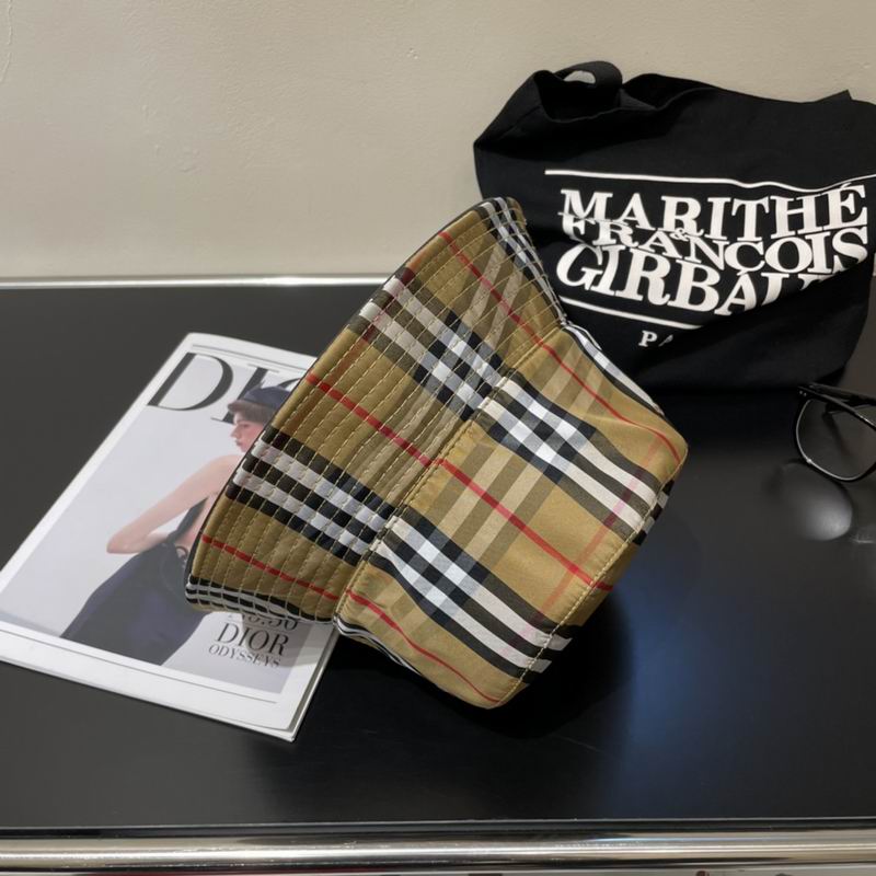 Burberry hat dx (14)