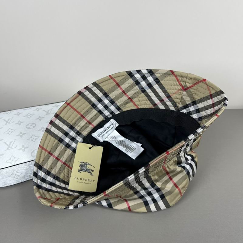 Burberry hat dx (3)