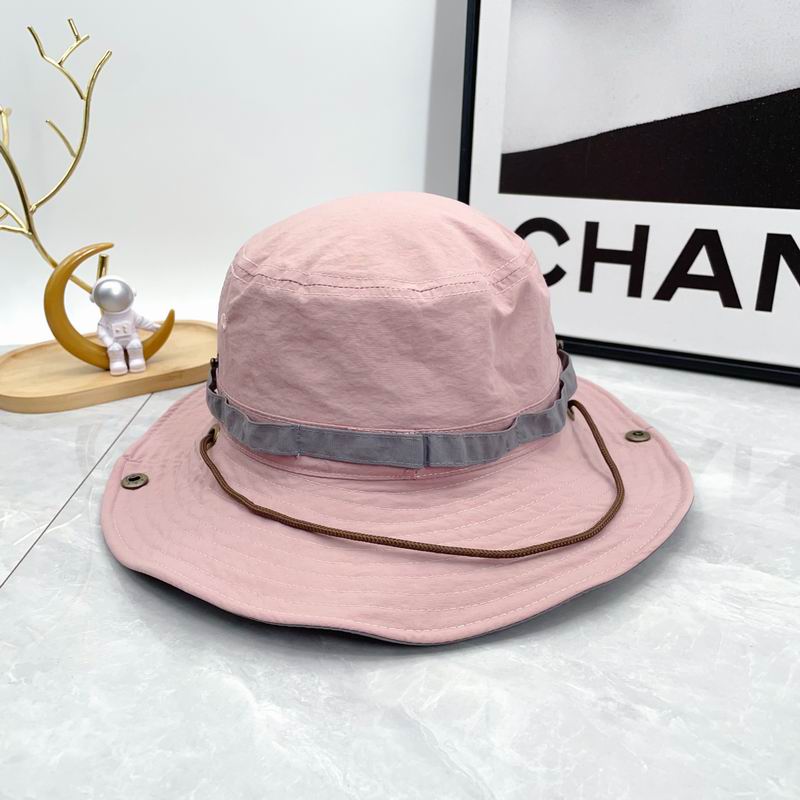 Burberry hat dx (3)