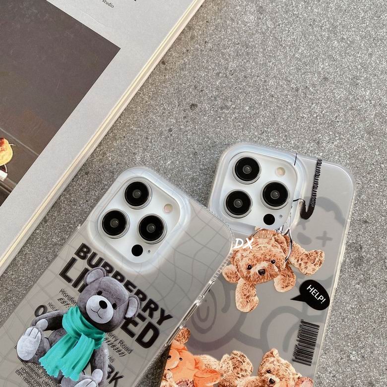 Burberry iphone11-14pro max (1)