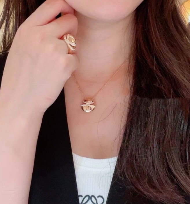 Bvlgari necklace 011yh204 (7)