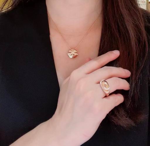 Bvlgari necklace 011yh204 (8)