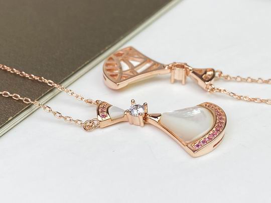 Bvlgari necklace 12lyh192 (6)