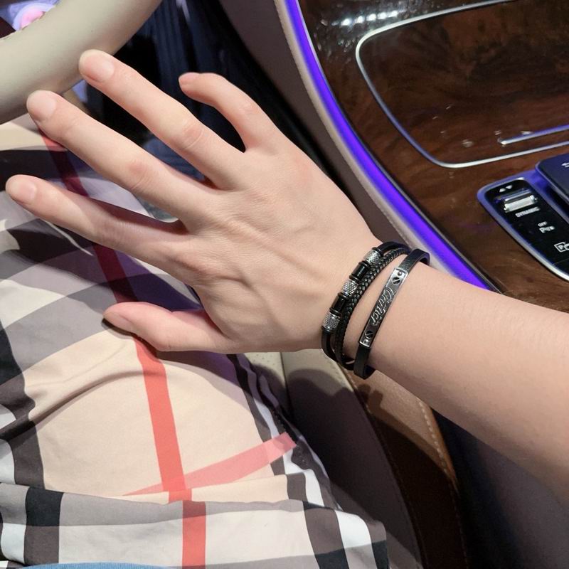 Cartier bracelet 03lyh242 (6)