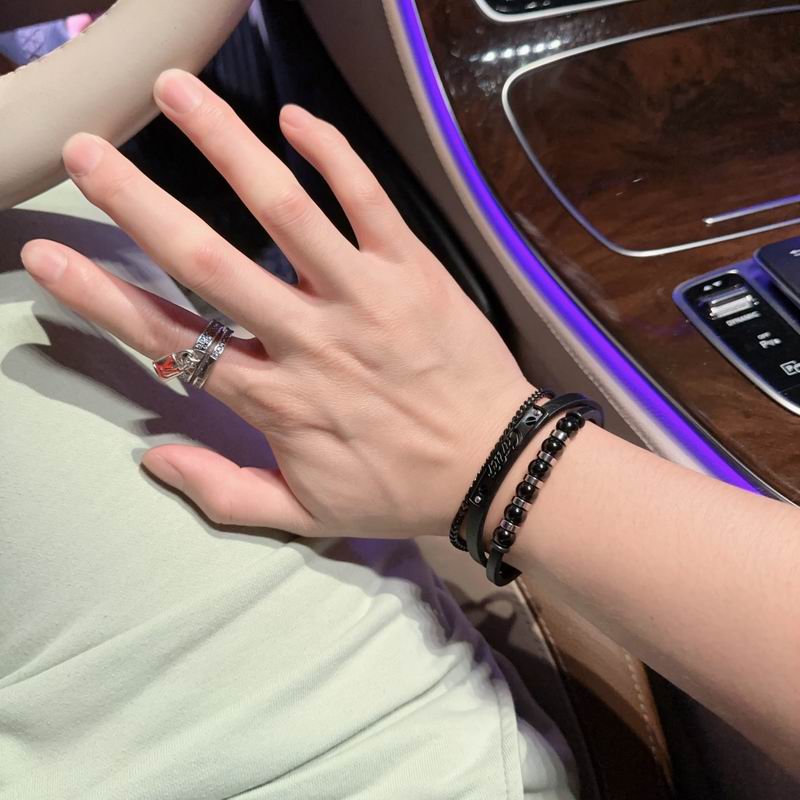 Cartier bracelet 03lyh244 (4)