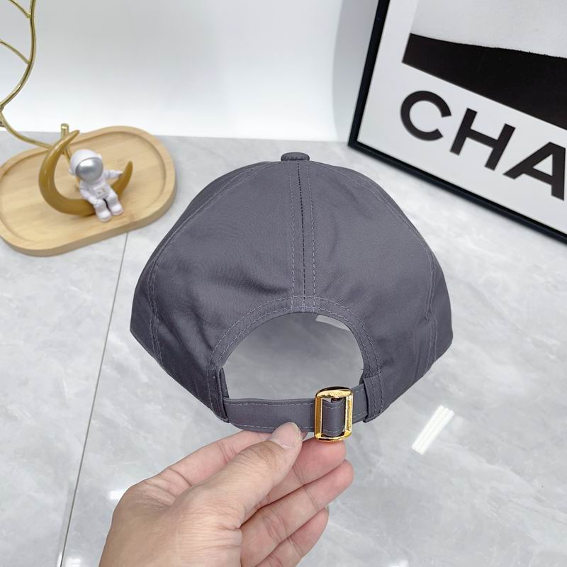 Celine cap dx (104)