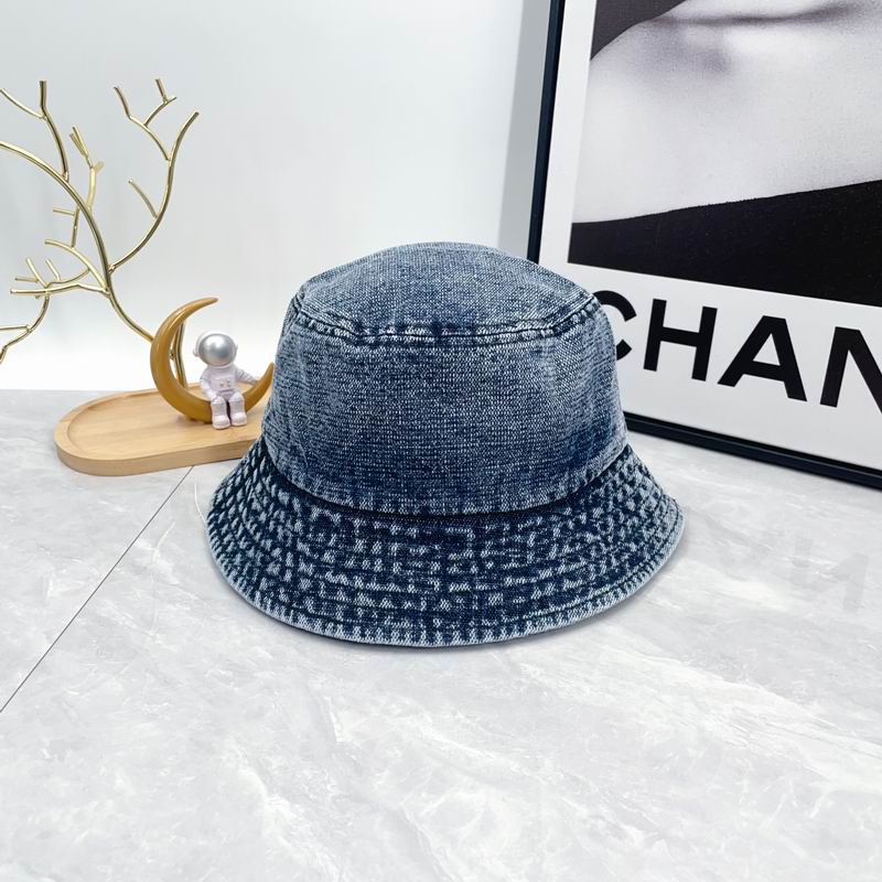 Celine hat dx (41)