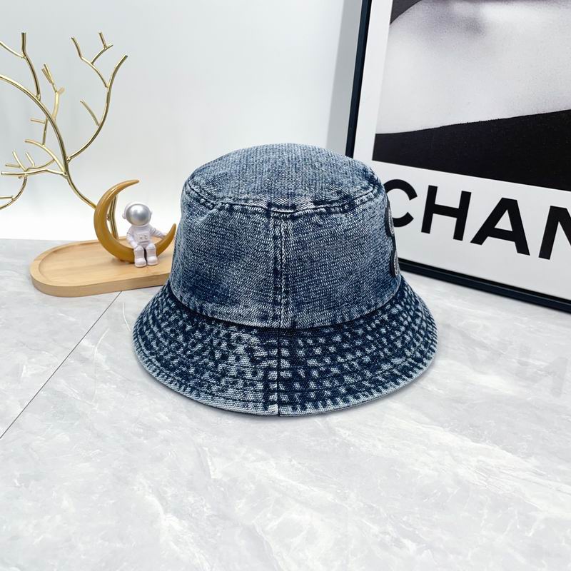 Celine hat dx (42)