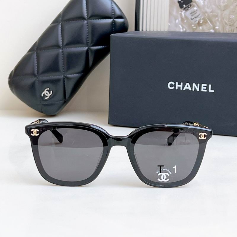 Chanel 6812 62-17-145 a05