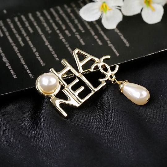 Chanel Brooch 12lyh102 (4)