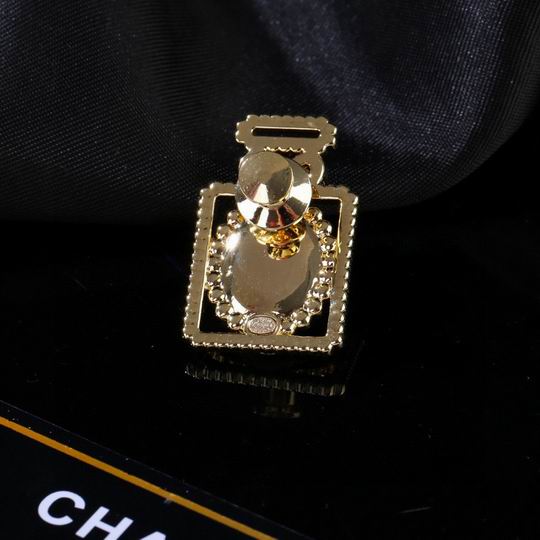 Chanel Brooch 12lyh104 (2)