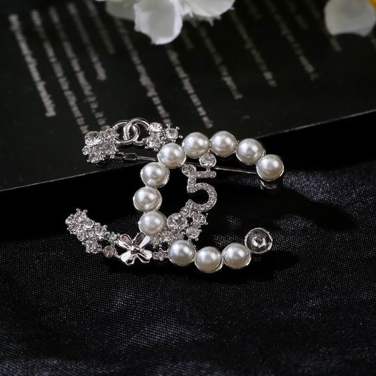 Chanel Brooch 12lyh105 (1)
