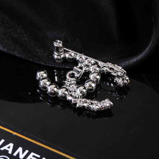 Chanel Brooch 12lyh105 (2)