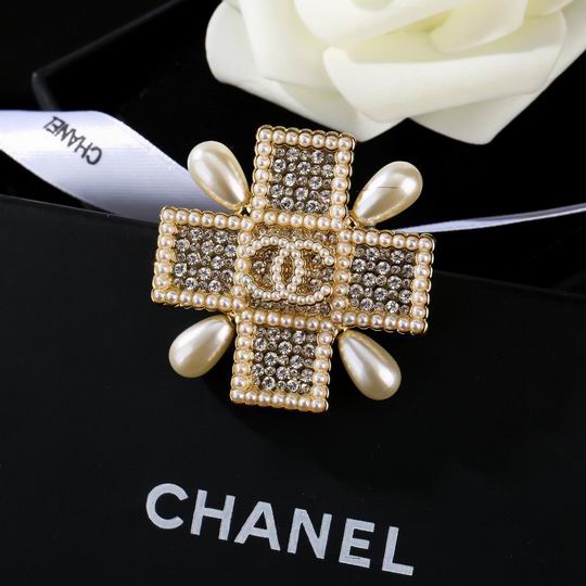 Chanel Brooch 12lyh108 (1)