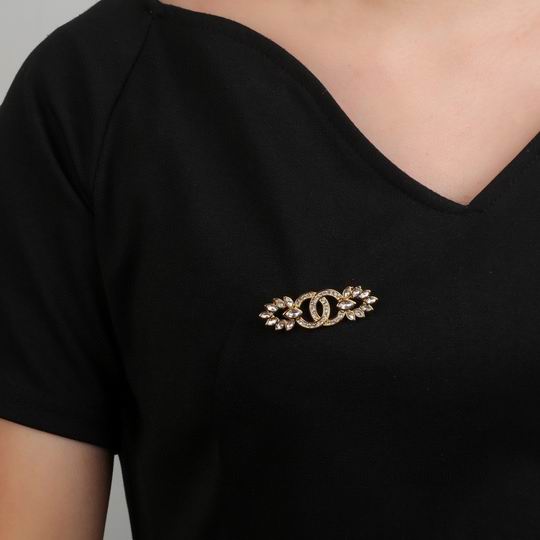Chanel Brooch 12lyh109 (7)
