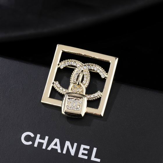 Chanel Brooch 12lyh112 (1)