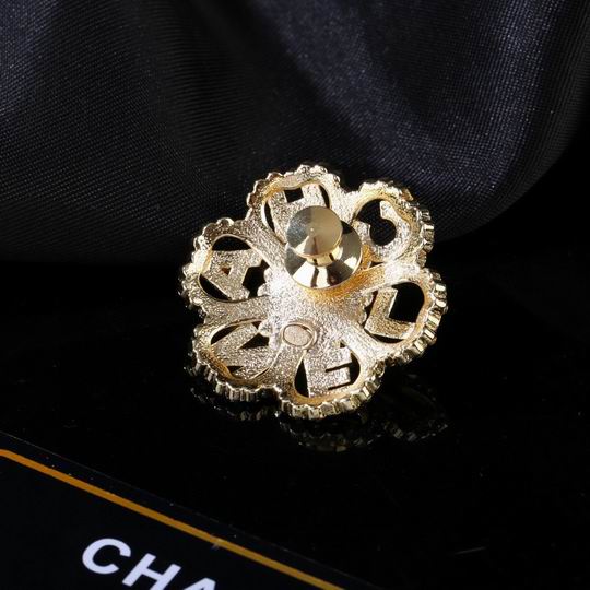 Chanel Brooch 12lyh113 (2)