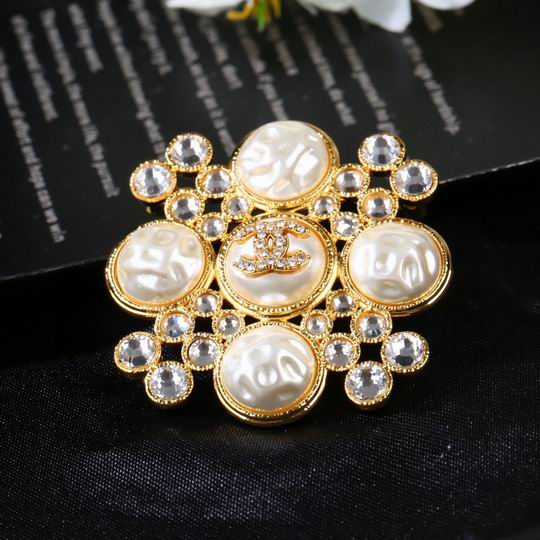 Chanel Brooch 12lyh114 (5)