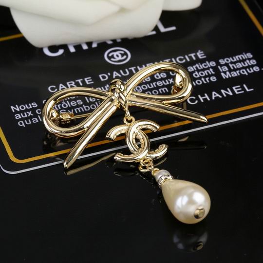 Chanel Brooch 12lyh116 (1)