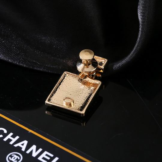 Chanel Brooch 12lyh117 (2)