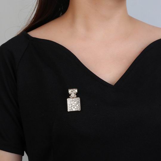 Chanel Brooch 12lyh117 (7)