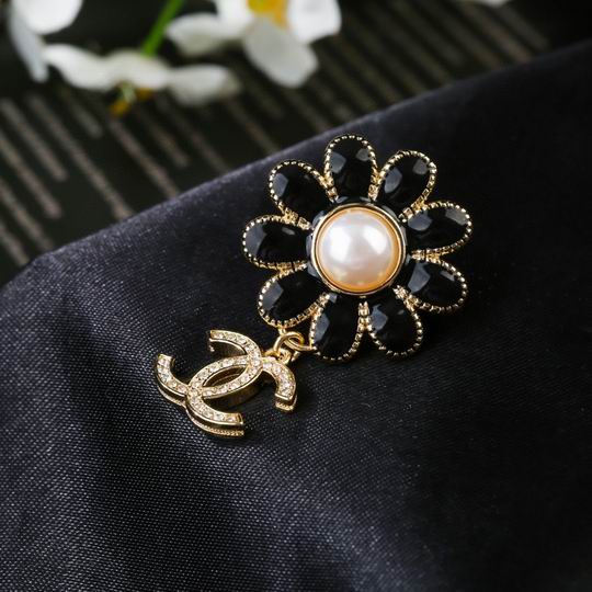 Chanel Brooch 12lyh118 (5)